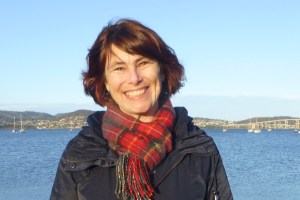 Interview with writer Jane Williams by Nicole Melanson - photo by Ralph Wessman