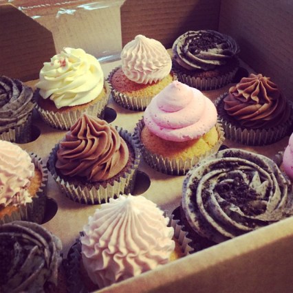 Gift box of multi-flavored cupcakes