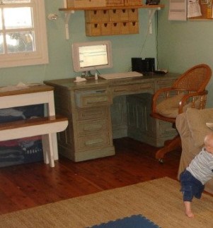Antique Captain's Chair